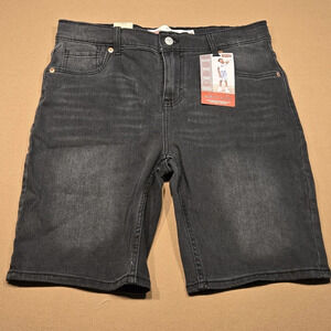 Nwt boys levis black slim shorts
